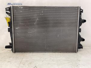 Gebruikte Radiateur Jeep Compass II (MP) 1.3 4XE 240 16V 4x4 Prijs op aanvraag aangeboden door Autobedrijf Brooks