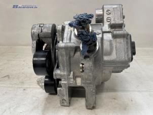 Gebruikte Alternator Jeep Compass II (MP) 1.3 4XE 240 16V 4x4 Prijs € 1.500,00 Margeregeling aangeboden door Autobedrijf Brooks