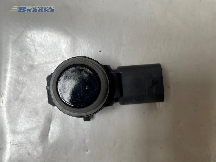 Gebruikte PDC Sensor Jeep Compass II (MP) 1.3 4XE 240 16V 4x4 Prijs € 20,00 Margeregeling aangeboden door Autobedrijf Brooks