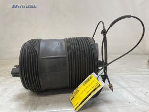 Gebruikte Luchtbalg Audi E-tron Sportback (GEA) 50 Prijs € 100,00 Margeregeling aangeboden door Autobedrijf Brooks