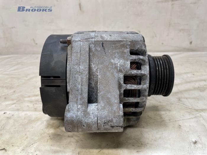 Gebruikte Dynamo Opel Zafira (M75) 1.9 CDTI Prijs € 25,00 Margeregeling aangeboden door Autobedrijf Brooks