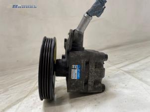 Gebruikte Stuurbekrachtiging Pomp Nissan Primera (P12) 1.8 16V Prijs € 60,00 Margeregeling aangeboden door Autobedrijf Brooks