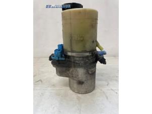 Gebruikte Servopomp Fiat Croma (194) 2.2 MPI 16V Prijs € 75,00 Margeregeling aangeboden door Autobedrijf Brooks