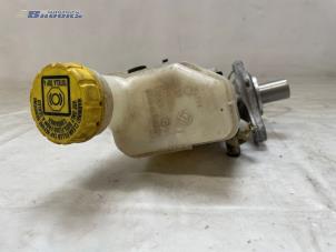 Gebruikte Hoofdremcilinder Fiat 500 (312) 0.9 TwinAir 85 Prijs € 50,00 Margeregeling aangeboden door Autobedrijf Brooks