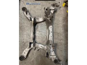 Gebruikte Subframe Nissan 350 Z (Z33) 3.5 V6 24V Prijs € 87,50 Margeregeling aangeboden door Autobedrijf Brooks