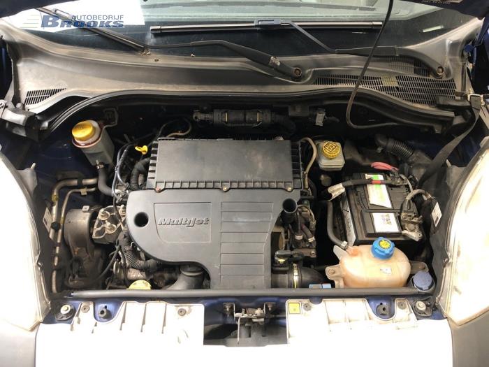 Gebruikte Verstuiver (diesel) Fiat Fiorino (225) 1.3 JTD 16V Multijet Prijs € 70,00 Margeregeling aangeboden door Autobedrijf Brooks