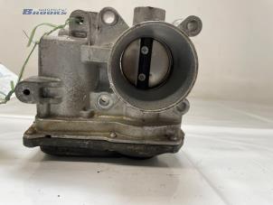 Gebruikte Gasklephuis Renault Twingo II (CN) 1.2 16V Prijs € 55,00 Margeregeling aangeboden door Autobedrijf Brooks