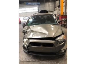 Gebruikte Tank element Pomp Mitsubishi Colt (Z2/Z3) 1.3 16V Prijs € 30,00 Margeregeling aangeboden door Autobedrijf Brooks