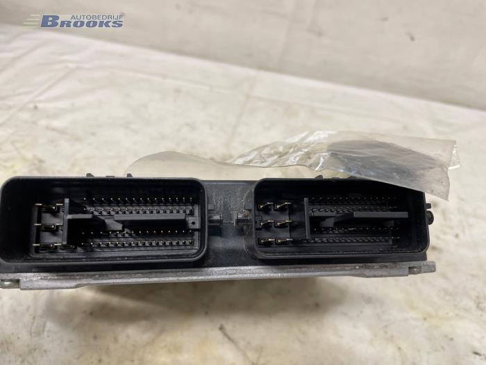 Computer Motormanagement van een Mitsubishi Colt (Z2/Z3) 1.3 16V 2011