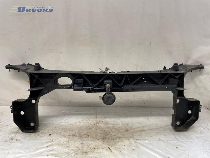 Gebruikte Frontpaneel Renault Clio III (BR/CR) 1.5 dCi FAP Prijs € 25,00 Margeregeling aangeboden door Autobedrijf Brooks