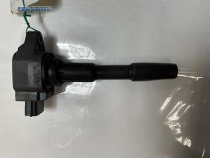 Gebruikte Pen Bobine Renault Clio IV (5R) 0.9 Energy TCE 90 12V Prijs € 10,00 Margeregeling aangeboden door Autobedrijf Brooks