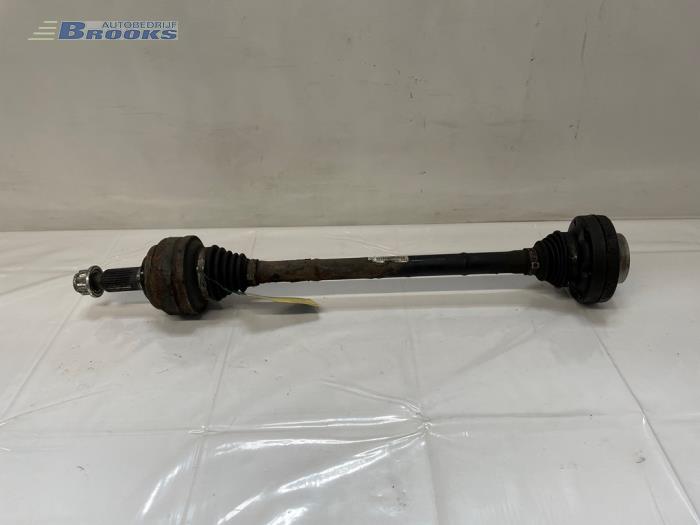 Gebruikte Aandrijfas links-achter Volkswagen Touareg (7LA/7L6) 4.2 V8 40V Prijs € 25,00 Margeregeling aangeboden door Autobedrijf Brooks