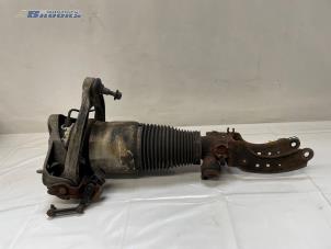 Gebruikte Mac Phersonpoot rechts-voor Volkswagen Touareg (7LA/7L6) 4.2 V8 40V Prijs € 125,00 Margeregeling aangeboden door Autobedrijf Brooks