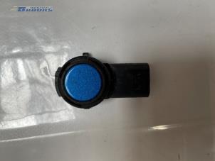 Gebruikte Sensor PDC Skoda Fabia III Combi (NJ5) 1.2 TSI 16V Greentech Prijs € 10,00 Margeregeling aangeboden door Autobedrijf Brooks