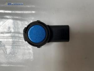 Gebruikte Sensor PDC Skoda Fabia III Combi (NJ5) 1.2 TSI 16V Greentech Prijs € 10,00 Margeregeling aangeboden door Autobedrijf Brooks