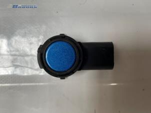 Gebruikte Sensor PDC Skoda Fabia III Combi (NJ5) 1.2 TSI 16V Greentech Prijs € 10,00 Margeregeling aangeboden door Autobedrijf Brooks