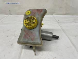 Gebruikte Hoofdremcilinder Audi A4 Cabriolet (B6) 3.0 V6 30V Prijs € 15,00 Margeregeling aangeboden door Autobedrijf Brooks