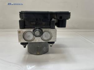 Gebruikte ABS Pomp Tesla Model S 100D Prijs € 85,00 Margeregeling aangeboden door Autobedrijf Brooks