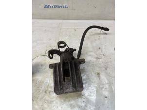 Gebruikte Remklauw (Tang) rechts-achter Audi A4 Cabriolet (B6) 2.4 V6 30V Prijs € 20,00 Margeregeling aangeboden door Autobedrijf Brooks