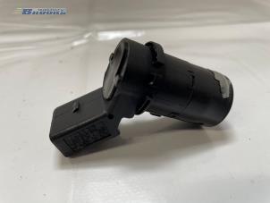 Gebruikte PDC Sensor Audi A4 Cabriolet (B6) 3.0 V6 30V Prijs € 15,00 Margeregeling aangeboden door Autobedrijf Brooks