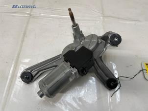 Gebruikte Ruitenwissermotor achter Toyota Avensis Wagon (T25/B1E) 1.8 16V VVT-i Prijs € 20,00 Margeregeling aangeboden door Autobedrijf Brooks