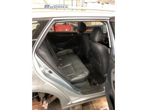 Gebruikte Portierrubber 4Deurs rechts-achter Toyota Avensis Wagon (T25/B1E) 1.8 16V VVT-i Prijs € 25,00 Margeregeling aangeboden door Autobedrijf Brooks