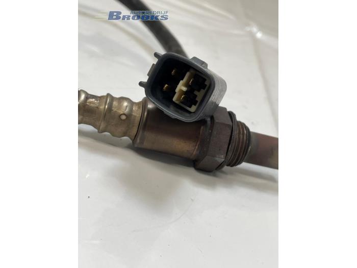 Lambda Sonde van een Toyota Avensis Wagon (T25/B1E) 1.8 16V VVT-i 2008