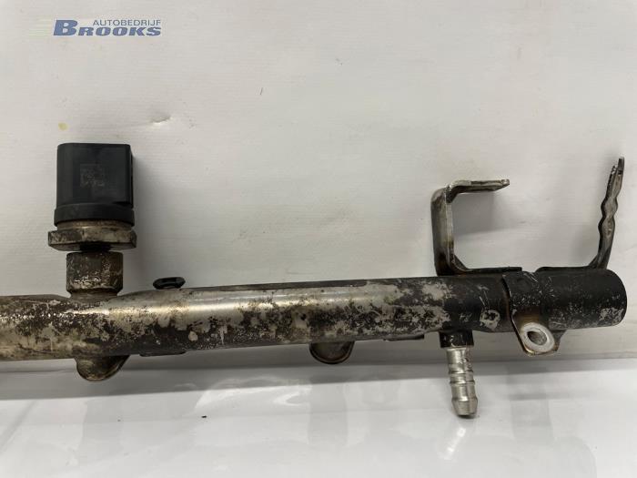 Gebruikte Injector brug Audi RS 3 Sportback (8YA) 2.5 TFSI 20V Quattro Prijs € 90,00 Margeregeling aangeboden door Autobedrijf Brooks