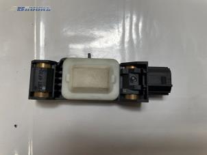 Gebruikte Airbag Sensor Nissan Note (E11) 1.4 16V Prijs € 10,00 Margeregeling aangeboden door Autobedrijf Brooks