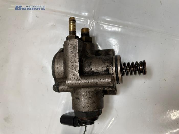 Gebruikte Brandstofpomp Mechanisch Volkswagen Golf V (1K1) 1.6 FSI 16V Prijs € 125,00 Margeregeling aangeboden door Autobedrijf Brooks