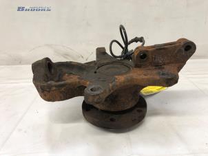 Gebruikte Asschenkel rechts-voor Mercedes Sprinter 3,5t (906.13/906.23) 310 CDI 16V Prijs € 30,00 Margeregeling aangeboden door Autobedrijf Brooks