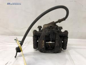 Gebruikte Remklauw (Tang) links-achter Mercedes Sprinter 3,5t (906.13/906.23) 310 CDI 16V Prijs € 25,00 Margeregeling aangeboden door Autobedrijf Brooks