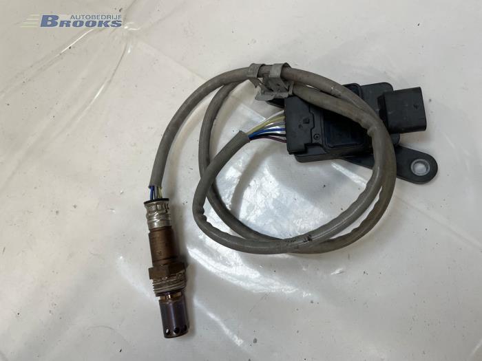 Nox sensor van een Mercedes-Benz Sprinter Tourer 3,5t (907.7) 315 CDI 2.0 D RWD 2023