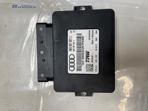 Gebruikte Handrem Module Audi Q5 (8RB) 2.0 TDI 16V Quattro Prijs € 30,00 Margeregeling aangeboden door Autobedrijf Brooks