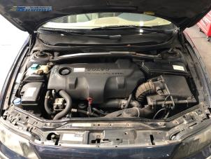 Gebruikte Luchtfilterhuis Volvo S60 I (RS/HV) 2.4 D5 20V Prijs € 35,00 Margeregeling aangeboden door Autobedrijf Brooks