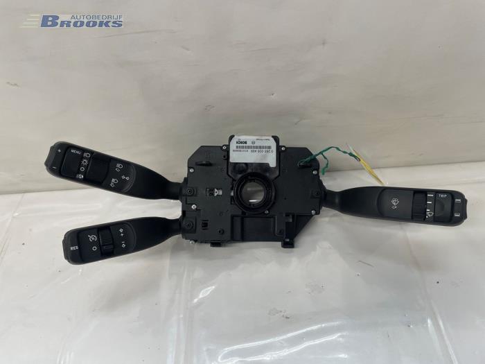 Gebruikte Combischakelaar Stuurkolom Alfa Romeo 159 (939AX) 1.8 TBI 16V Prijs € 100,00 Margeregeling aangeboden door Autobedrijf Brooks
