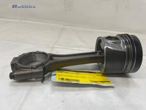 Gebruikte Zuiger Skoda Fabia II Combi 1.2 TDI 12V Greenline Prijs € 40,00 Margeregeling aangeboden door Autobedrijf Brooks