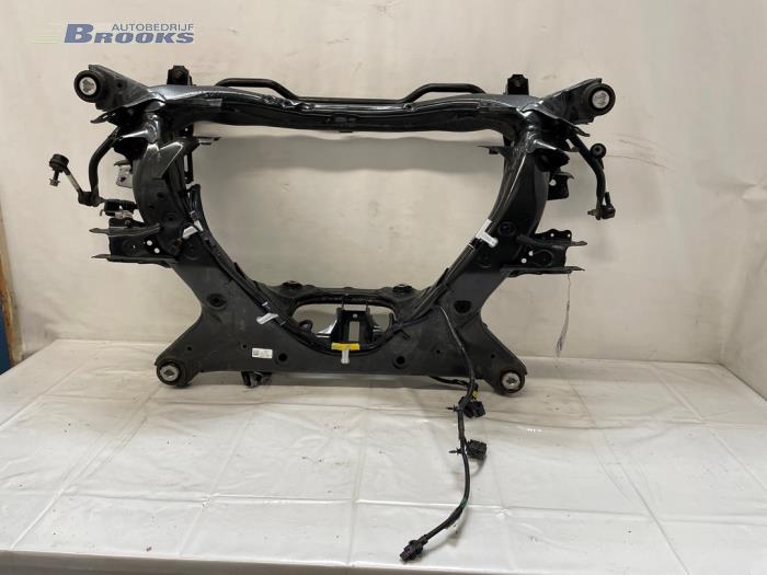 Gebruikte Subframe Tesla Model 3 Long Range AWD 75 kWh Prijs € 475,00 Margeregeling aangeboden door Autobedrijf Brooks
