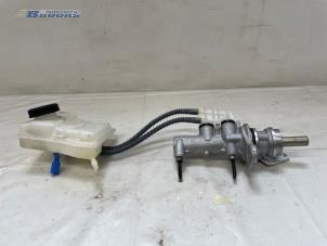 Gebruikte Hoofdremcilinder Mercedes EQV 300 Prijs € 40,00 Margeregeling aangeboden door Autobedrijf Brooks