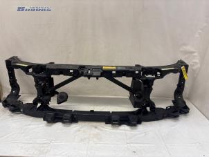 Gebruikte Frontpaneel Landrover Discovery III (LAA/TAA) 2.7 TD V6 Prijs € 150,00 Margeregeling aangeboden door Autobedrijf Brooks