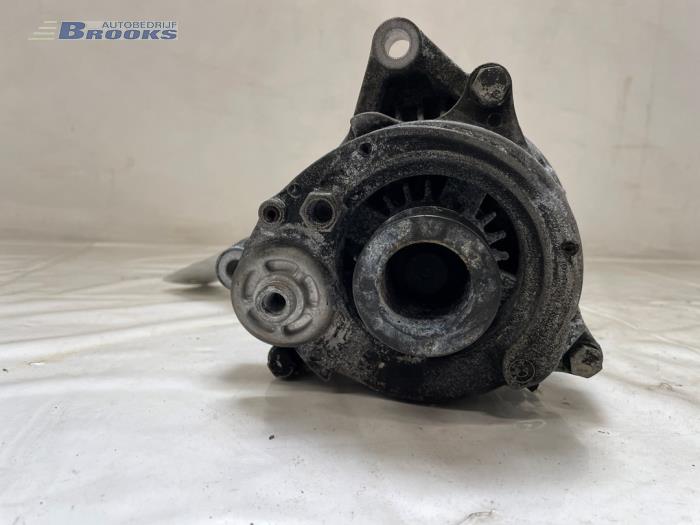 Dynamo van een BMW X1 (F48) sDrive 20i 2.0 16V Twin Power Turbo 2018
