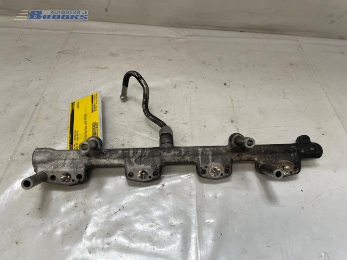 Gebruikte Common rail (Injectie) BMW X1 (F48) sDrive 20i 2.0 16V Twin Power Turbo Prijs € 75,00 Margeregeling aangeboden door Autobedrijf Brooks