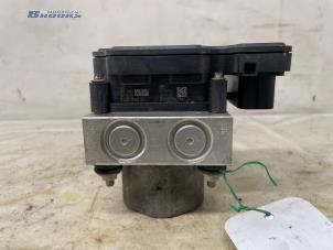 Gebruikte ABS Pomp Ford Transit 2.0 TDCi 16V Eco Blue 105 Prijs € 175,00 Margeregeling aangeboden door Autobedrijf Brooks