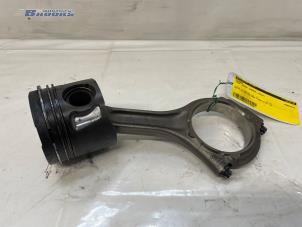 Gebruikte Zuiger Jeep Grand Cherokee (WK/WK2) 3.0 CRD V6 24V Prijs € 100,00 Margeregeling aangeboden door Autobedrijf Brooks