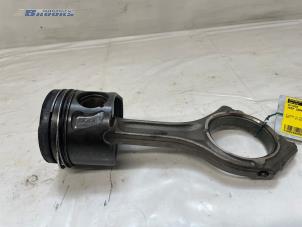 Gebruikte Zuiger Jeep Grand Cherokee (WK/WK2) 3.0 CRD V6 24V Prijs € 100,00 Margeregeling aangeboden door Autobedrijf Brooks