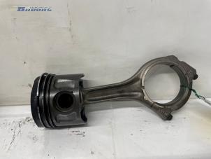 Gebruikte Zuiger Jeep Grand Cherokee (WK/WK2) 3.0 CRD V6 24V Prijs € 100,00 Margeregeling aangeboden door Autobedrijf Brooks