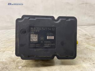 Gebruikte ABS Pomp Mercedes C (W204) 3.0 C-320 CDI V6 24V Prijs € 200,00 Margeregeling aangeboden door Autobedrijf Brooks