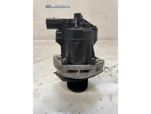 Gebruikte EGR Klep Jeep Grand Cherokee (WK/WK2) Prijs € 150,00 Margeregeling aangeboden door Autobedrijf Brooks