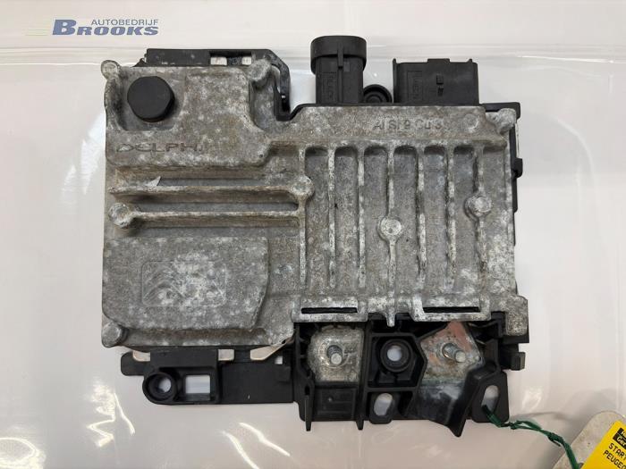 Gebruikte Start/Stop computer Peugeot 208 I (CA/CC/CK/CL) 1.2 12V e-THP PureTech 110 Prijs € 40,00 Margeregeling aangeboden door Autobedrijf Brooks