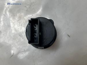 Gebruikte Schakelaar BMW iX (I20) xDrive40 77 kWh Prijs € 15,00 Margeregeling aangeboden door Autobedrijf Brooks